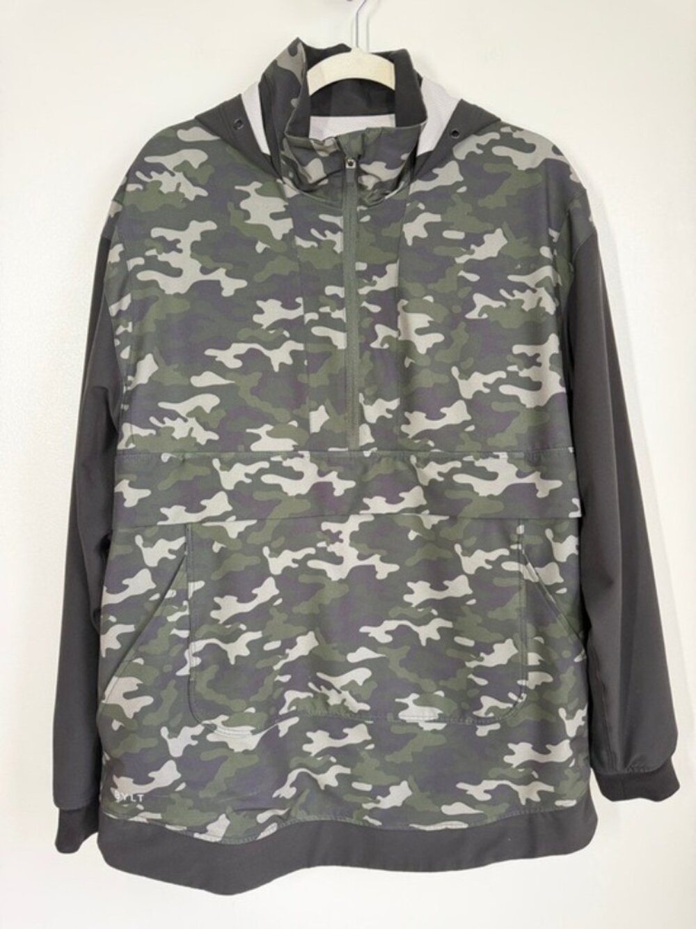 BYLT Elevate Drop Cut Windbreaker in Green Camo - Men's XL